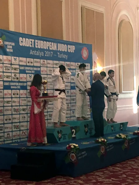Yeniyetmə cüdoçularımız Antalyada 3 qızıl və 1 bürünc medal qazanıblar