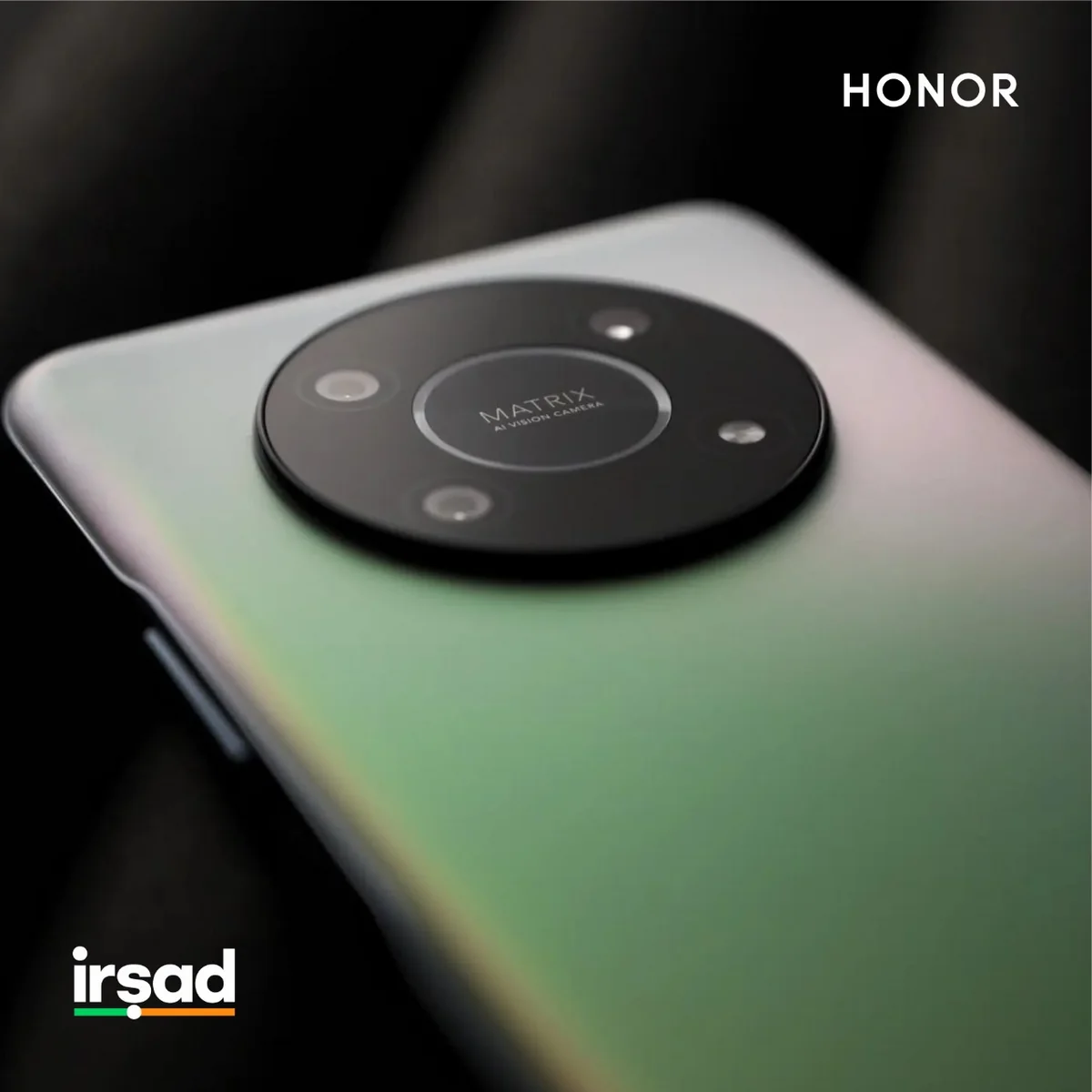 Samsung leads Azerbaijan's mobile market in August despite slight decline