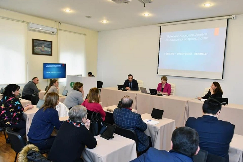 Dörd olimpiadanın iştirakçısı Bakıda seminar keçib