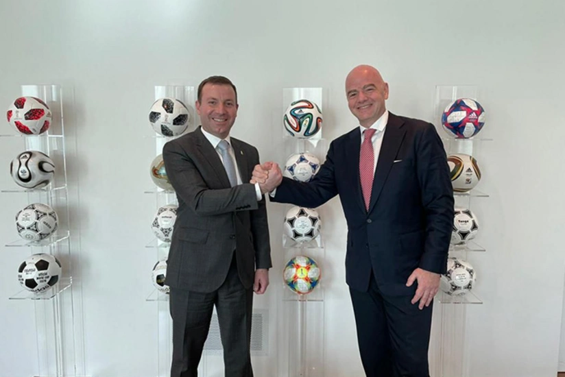 Elxan Məmmədov FIFA prezidenti ilə görüşüb