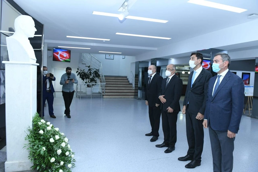 ADBTİA-nın şəhid məzunlarının adları auditoriyalara verilib