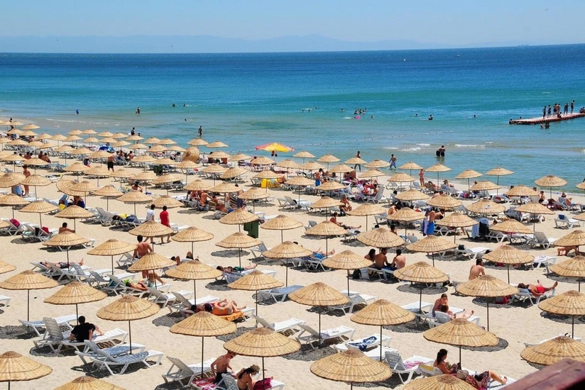 Task Force: People allowed to beaches