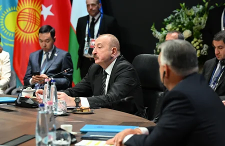Budapeştdə Türk Dövlətləri Təşkilatının Dövlət başçılarının qeyri-rəsmi Zirvə görüşü keçirilib - YENİLƏNİB-4