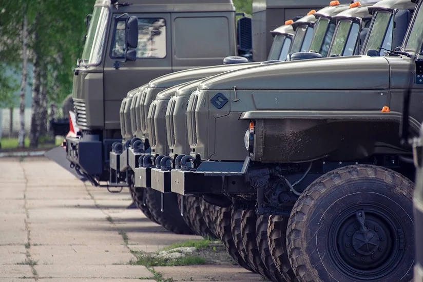 KİV: Rusiya xüsusi texnikası Belarus sərhədinə doğru yola düşüb