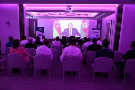 Azərbaycan XİN başçısının müavini Kubanın xarici işlər naziri ilə görüşüb
