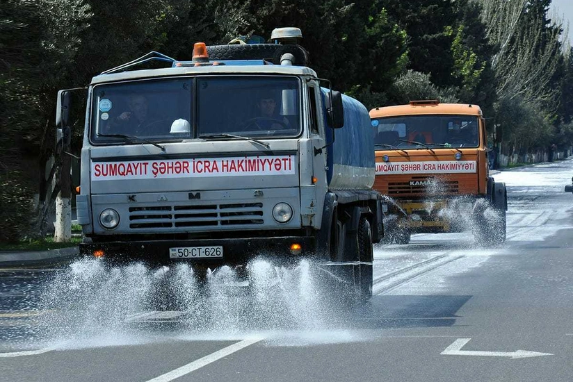 Sumqayıtda küçələr dezinfeksiyaedici məhlullarla yuyulur