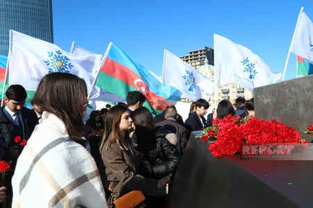 Azərbaycan xalqı Zəfər parkını ziyarət edir - FOTOREPORTAJ