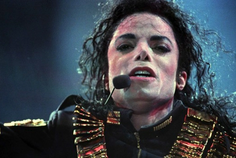 Maykl Ceksonun ölümündən sonrakı albomu saxta çıxıb