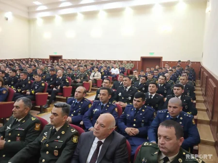 Silahlı Qüvvələrin Təlim və Tədris Mərkəzində Yolumuz Heydər Əliyev yoludur mövzusunda tədbir keçirilib