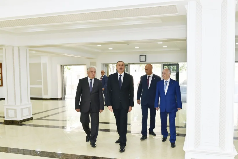 President Ilham Aliyev viewed new education block of school No.12 in Baku