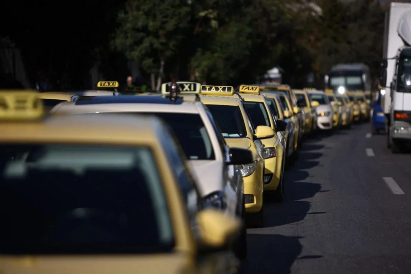 Taxi drivers in Athens announce strike
