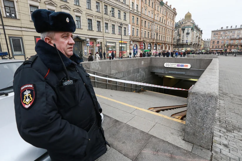 СК квалифицировал взрыв в метро Петербурга как теракт