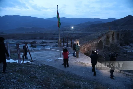 International travelers from 12 countries visit Khudafarin bridge