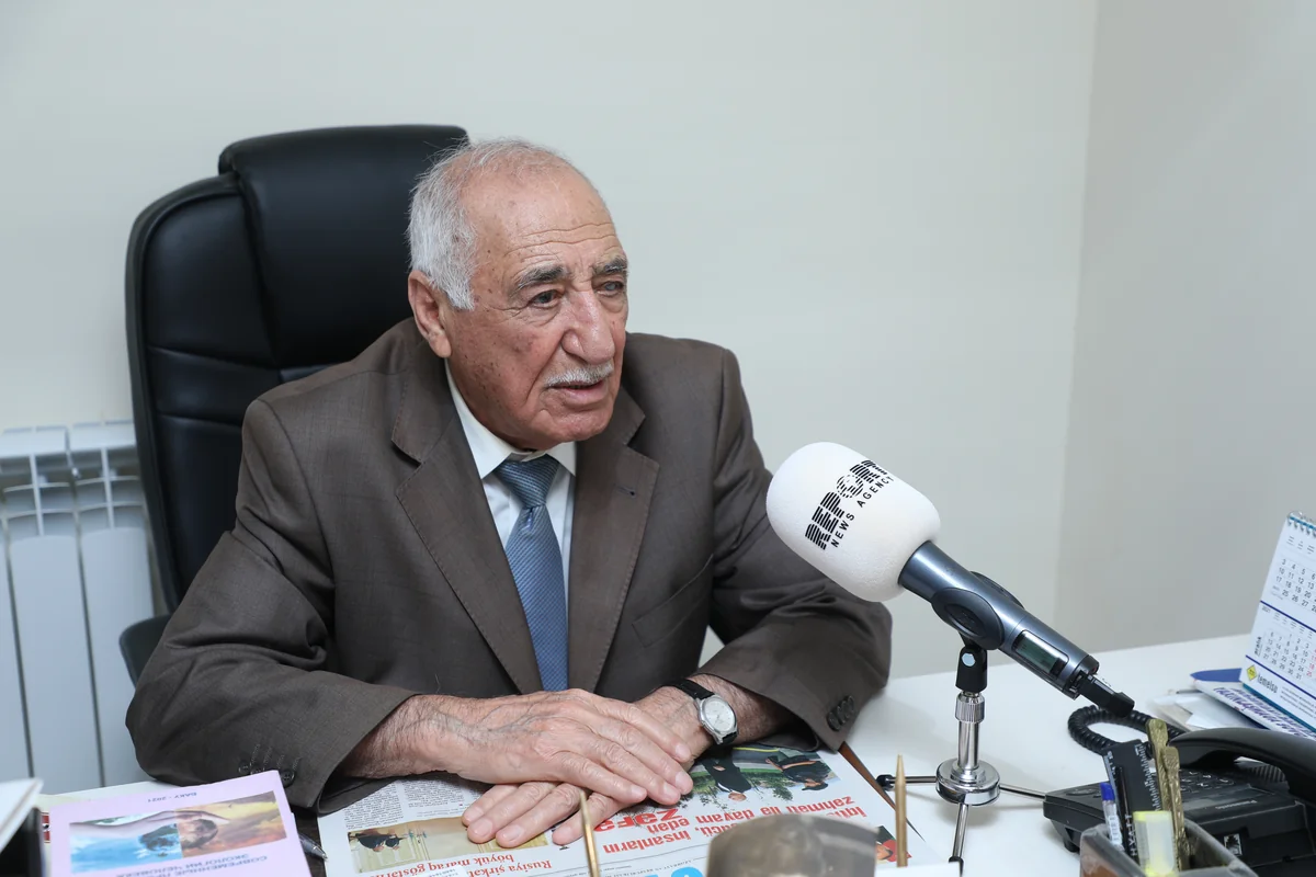 90 yaşlı akademik: Akademiyanın heç bir imtiyazından istifadə etməyən yeganə insanam - MÜSAHİBƏ