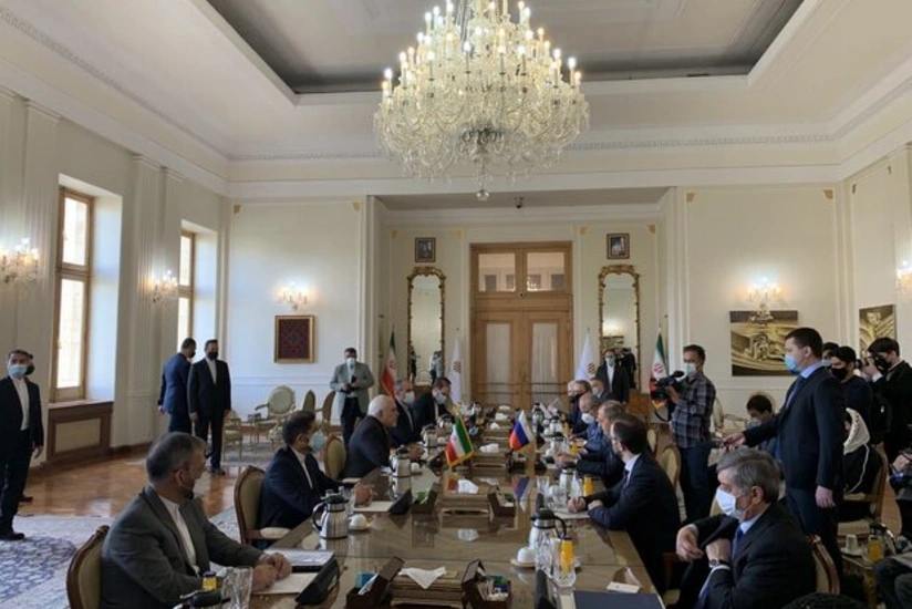 Russian, Iranian FMs hold meeting