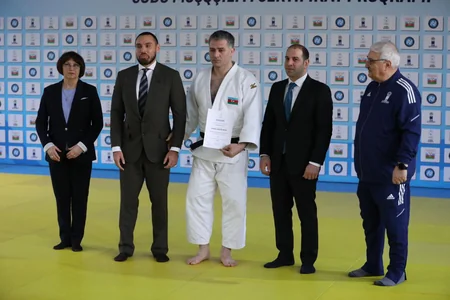 IJF Akademiyasının proqramında iştirak edən məşqçilərə sertifikatlar təqdim olunub