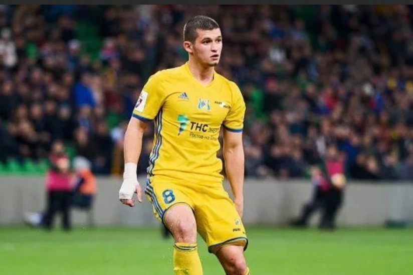 Azerbaijani midfielder named best player in Russia