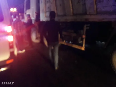Cəlilabadda yük maşını mikroavtobusla toqquşub, 1 ölü, 9 yaralı var - VİDEO - SİYAHI - YENİLƏNİB - 2