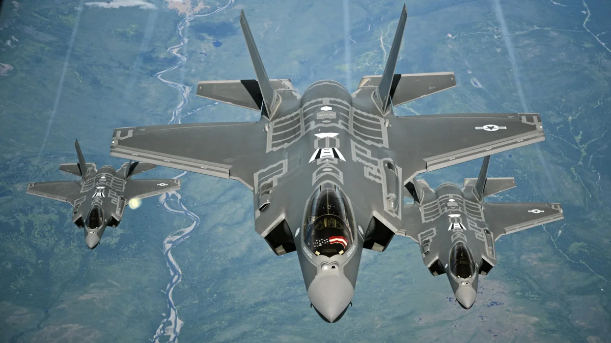 Britaniya ABŞ-dən nüvə silahı daşıya bilən F-35A qırıcıları alacaq