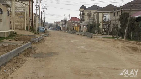 Bakının Yeni Suraxanı qəsəbəsində mərkəzi küçənin təmirinə başlanılıb