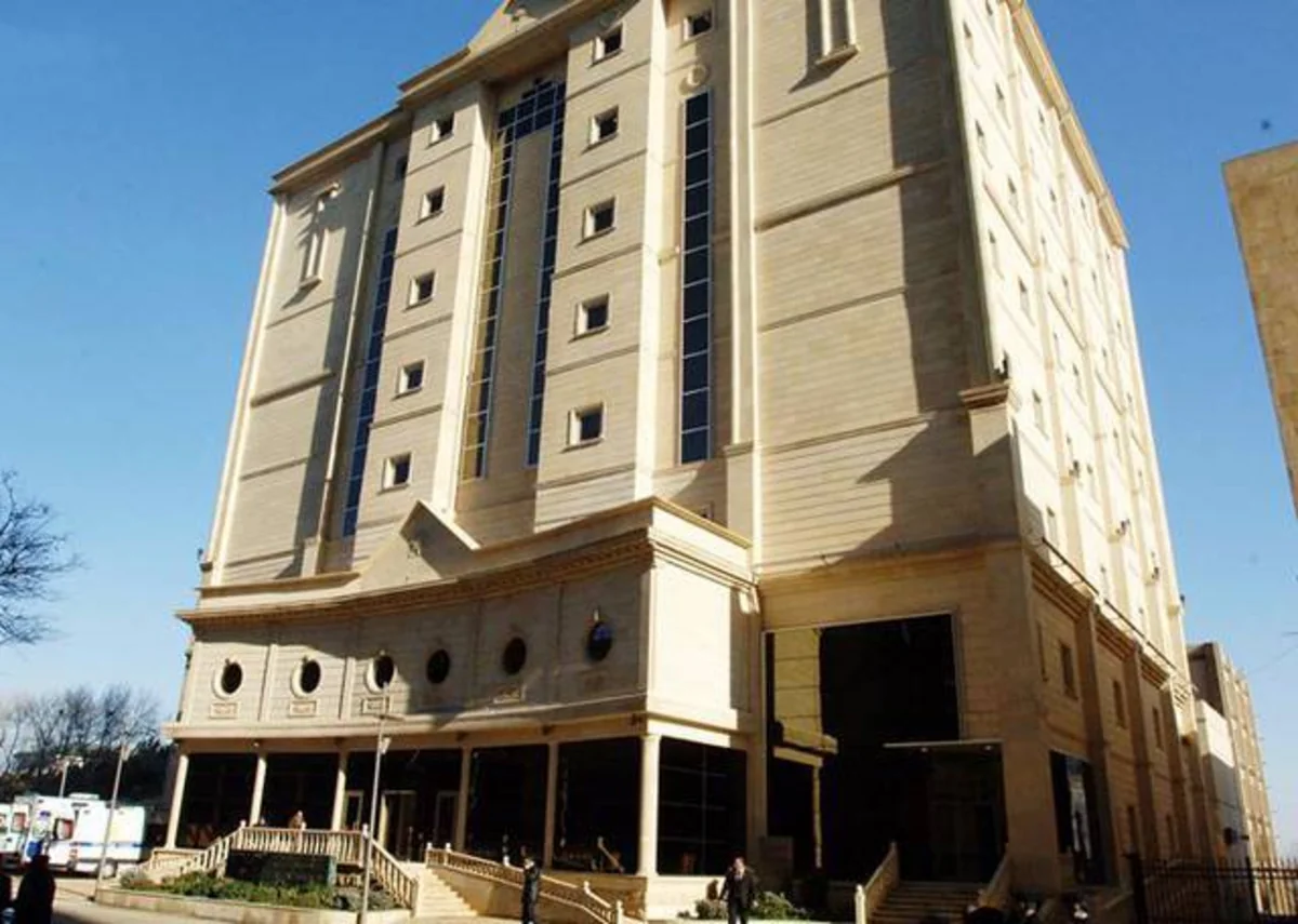 Gömrük Hospitalının iranlı həkimi yenidən məhkəməyə müraciət edib