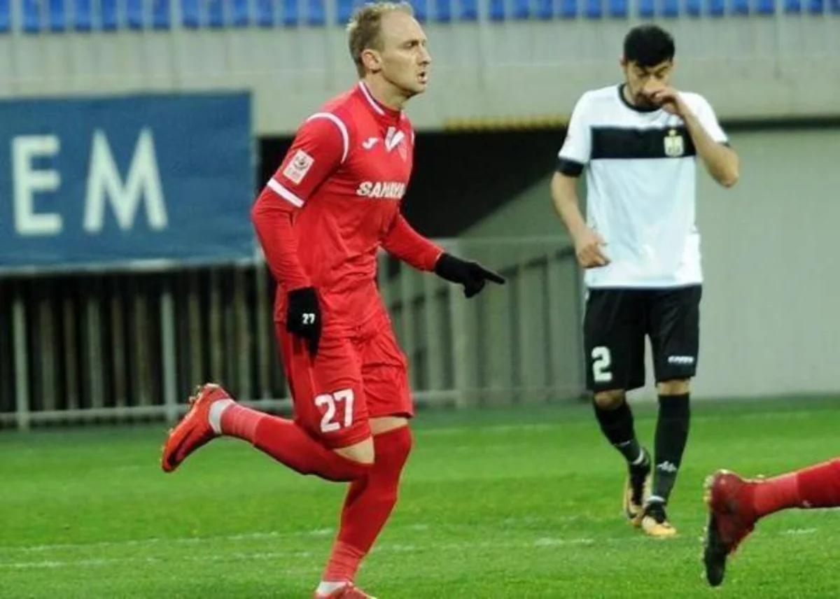 Zirə Keşlədən ayrılan futbolçunu heyətinə cəlb etmək istəyir