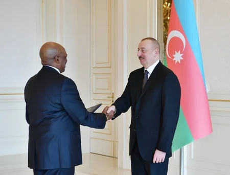 Ilham Aliyev receives credentials of incoming ambassadors of Venezuela, Rwanda and Thailand