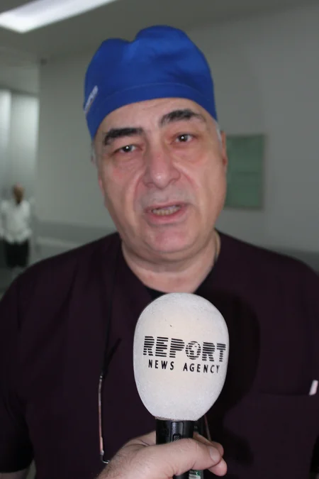 Tbilisidə üzərinə fasad şüşəsi düşməsi nəticəsində ölən azərbaycanlı uşaq dəfn olunub