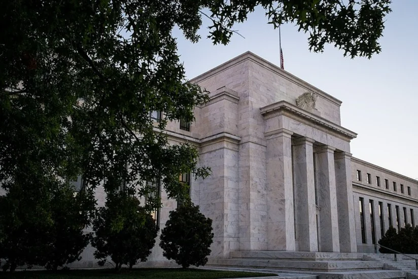 FED uçot dərəcəsini artırıb