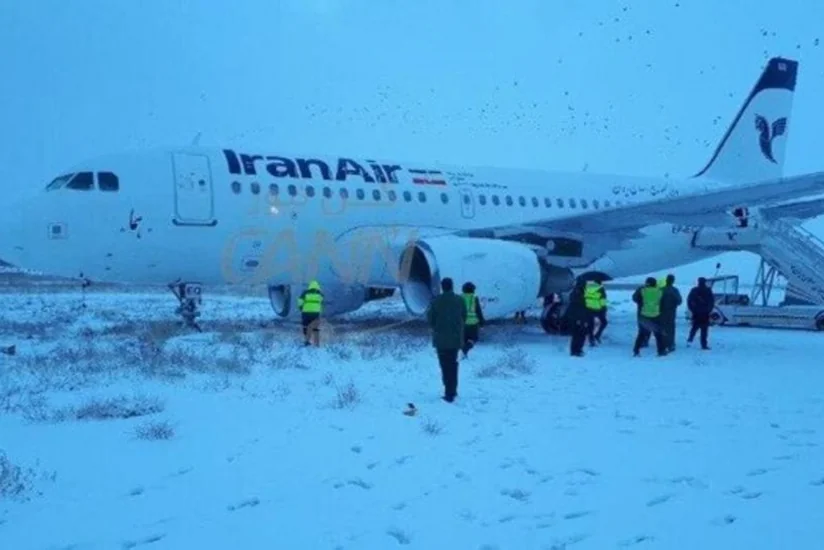 İranda sərnişin təyyarəsi uçuş-eniş zolağından çıxıb