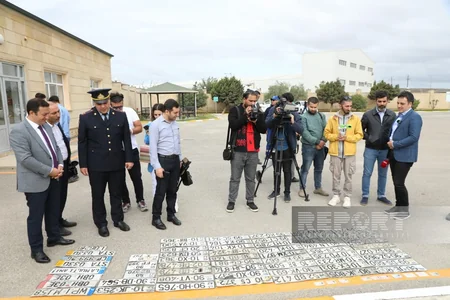Bakıda tullantıların arasından 8-i əcnəbilərə məxsus olmaqla 57 avtomobil nömrəsi tapılıb