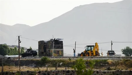 Türkiyədə kamikadze hücumu: 2 ölü, 24 yaralı - FOTO