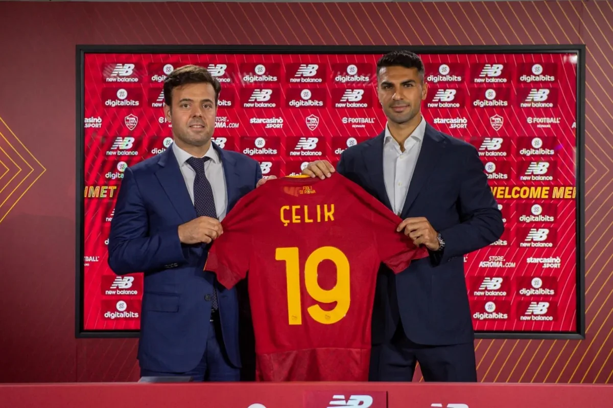 Türkiyə millisinin futbolçusu Roma ilə müqavilə imzalayıb