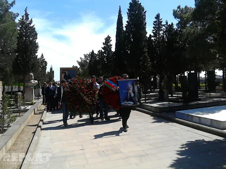 Söhrab Tahir II Fəxri xiyabanda dəfn edilib
