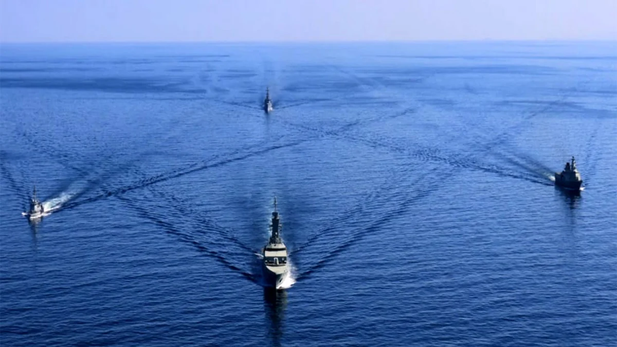 СМИ: ВМС Пакистана и Омана провели учения в Оманском заливе