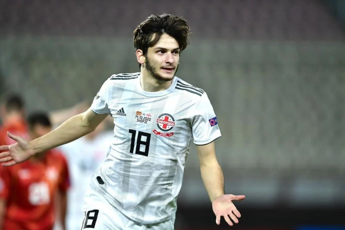 Kvaratsxeliya növbəti mövsüm Napoliyə keçəcək