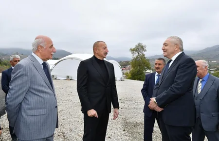 Azerbaijani president meets with public representatives of Khojavand district 