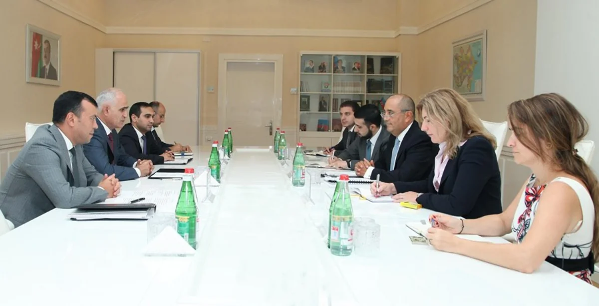 EBRD-nin yeni nümayəndəsi Azərbaycan hökumətinə təqdim edilib