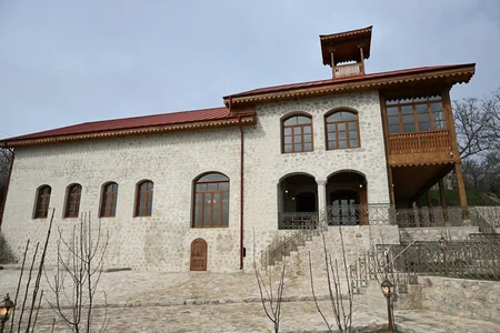 Prezident və birinci xanım Mehriban Əliyeva Şuşada bir sıra açılışlarda iştirak edib - YENİLƏNİB