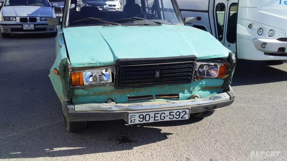 Bakıda yol qəzası baş verib  - FOTO