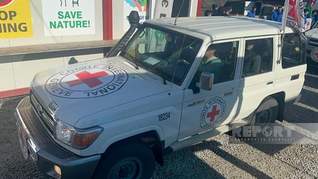 ICRC vehicles move freely on Khankandi-Lachin road