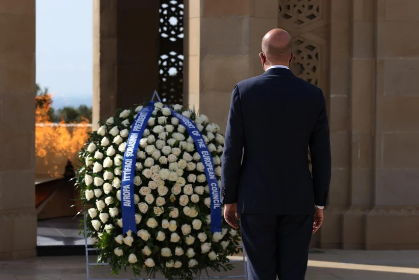 Президент Европейского совета посетил Аллею шехидов