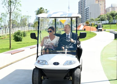 President Ilham Aliyev attends opening of garden outside Tazapir mosque and Central Park built along Fuzuli street