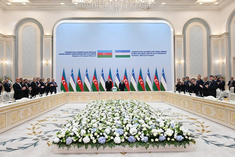 В Ташкенте прошла встреча президентов Азербайджана и Узбекистана с представителями деловых кругов обеих стран