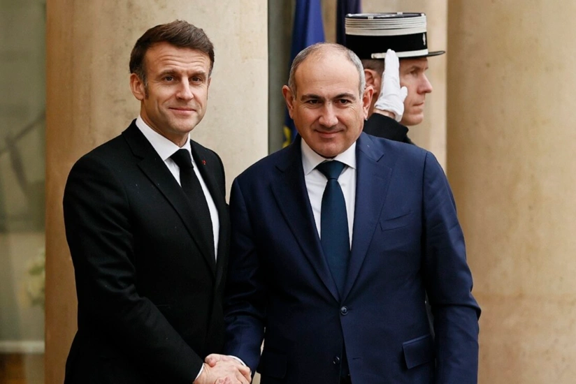 Paşinyan və Makron Bakı-İrəvan danışıqlarını müzakirə ediblər