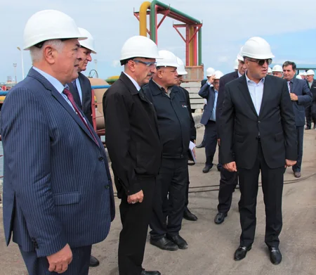 “Azneft”in rəhbərliyi Neft Daşlarına səfər edib