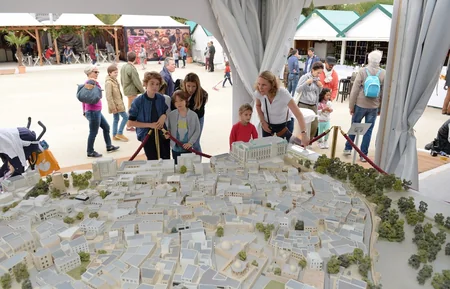 Parisdə “Azərbaycan şəhərciyi”nin rəsmi açılışı olub