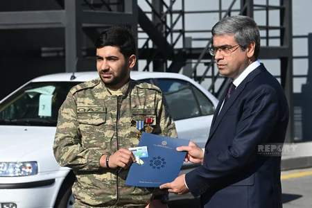 Müharibə əlillərinə daha 20 avtomobil təqdim olunub
