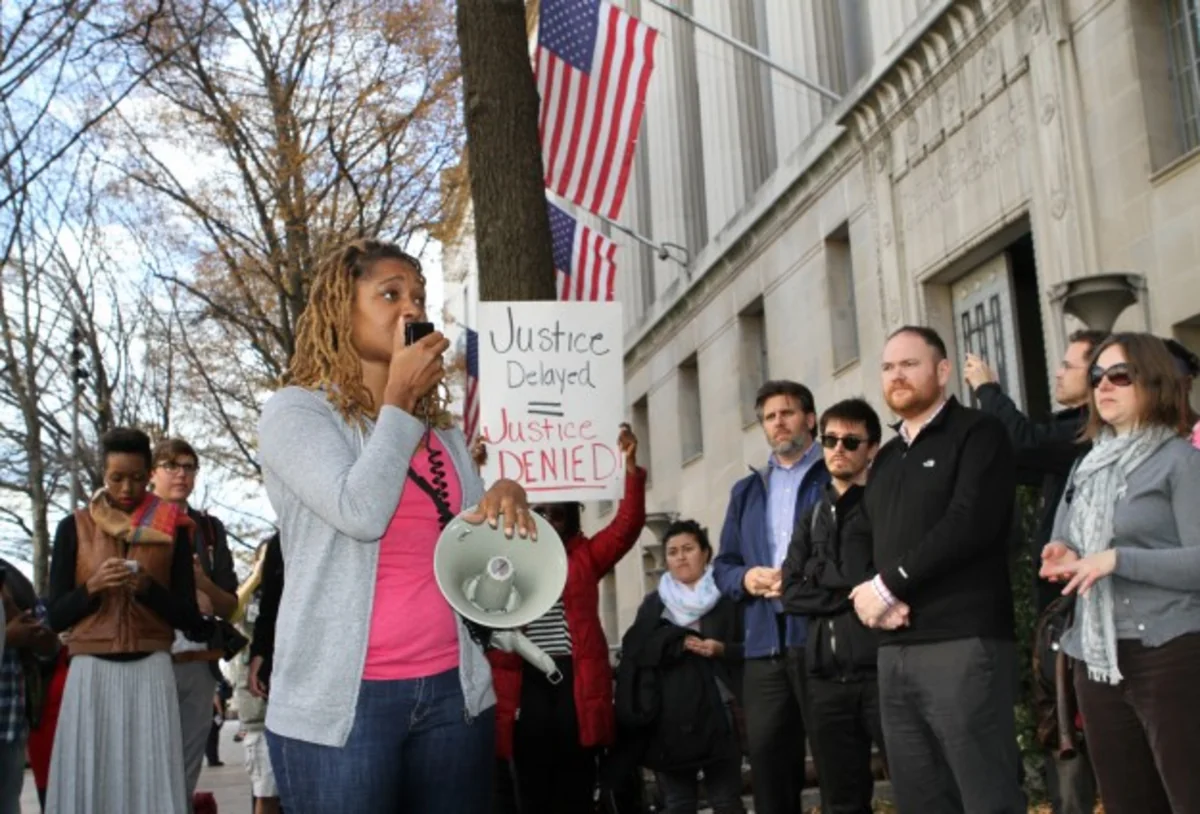 Ferguson grand jury’s decision protested at Justice Dept