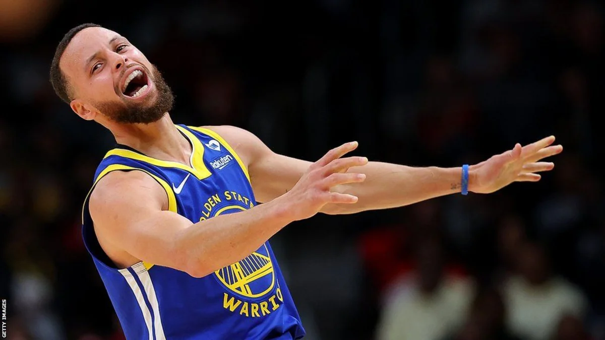Stefen Karri NBA-da yeni nailiyyətə imza atıb